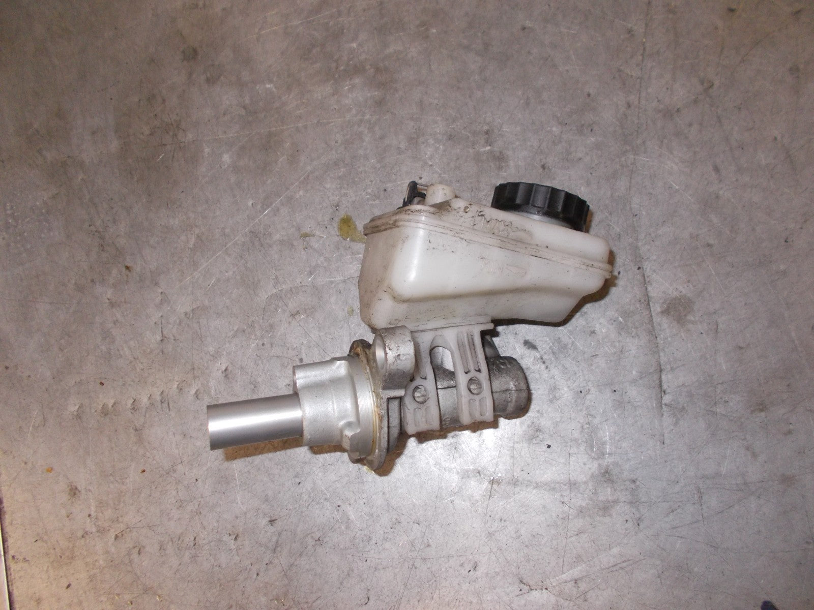 TOYOTA AYGO AB10 2007 MK1 BRAKE SERVO MASTER CYLINDER 020425444