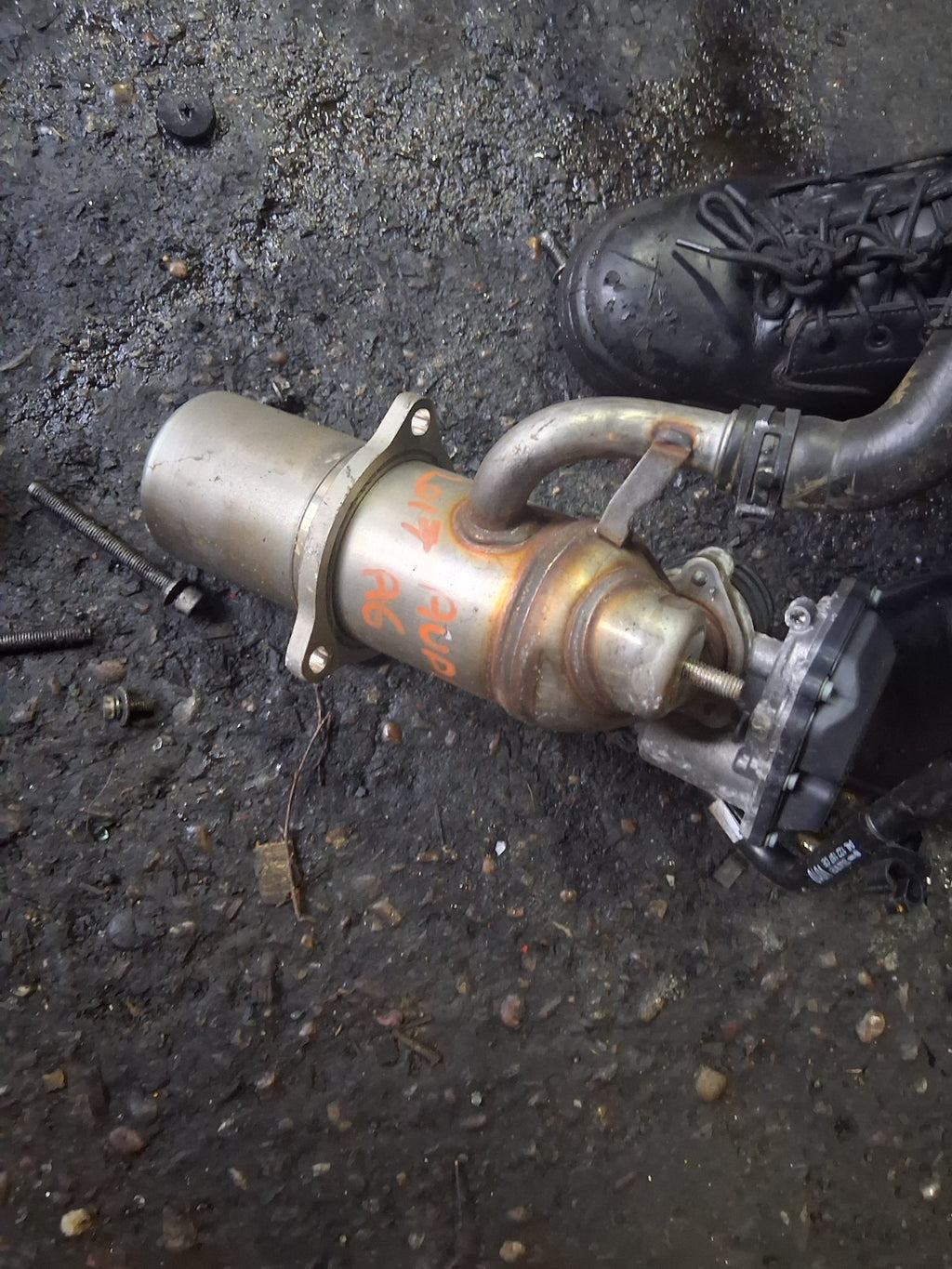 2017 AUDI A6 C7 2.0 DIESEL EGR VALVE EXHAUST GAS RECIRCULATION VALVE 04L131501