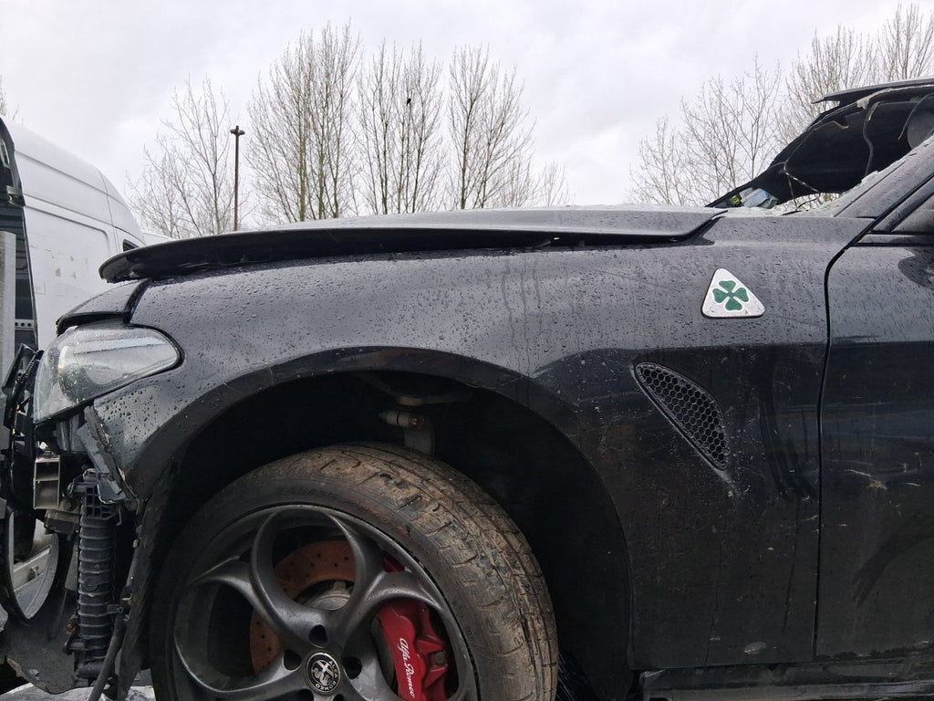 2018 ALFA ROMEO GIULIA 952 QUADRIFOGLIO NS PASSENGER SIDE LEFT WING PANEL BLACK