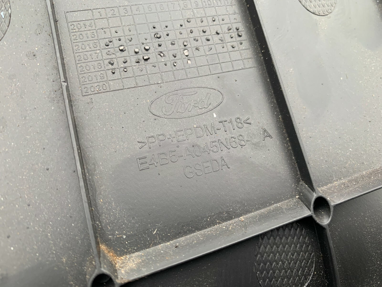 FORD KA  PLUS + 2019 LOWER STEERING HEADLIGHT SWITCH SURROUND COWLING TRIM