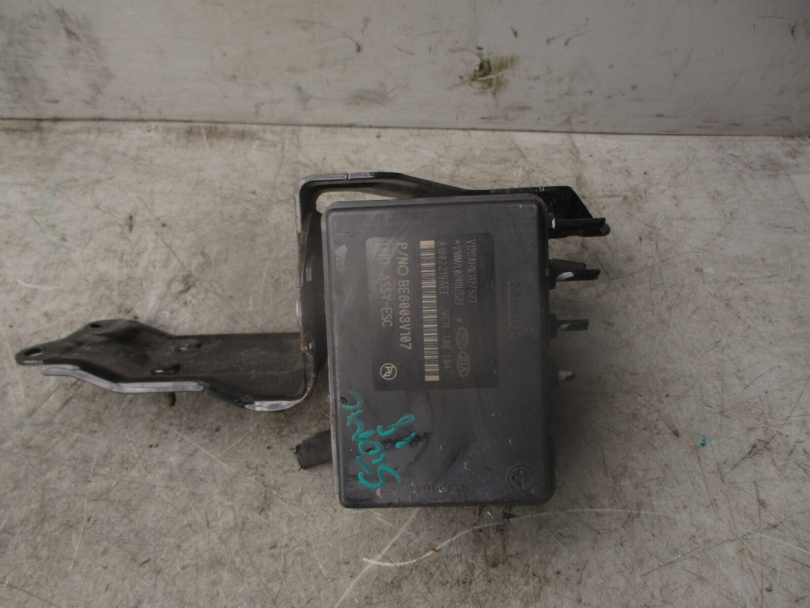 2018 KIA STONIC 1.0 PETROL ABS PUMP CONTROL MODULE 58920H8760