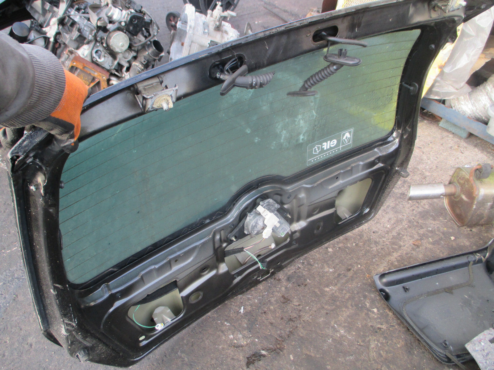 RENAULT CLIO MK2 REAR BARE TAILGATE BOOTLID BLACK