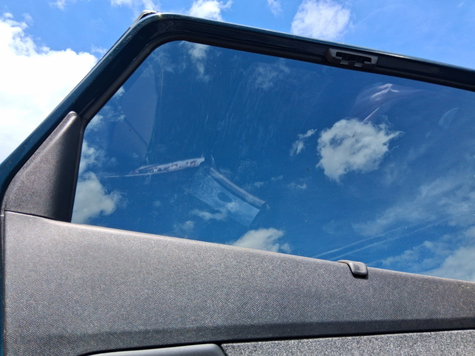 2023 PEUGEOT 5008 MK2 NSR PASSENGER SIDE REAR LEFT WINDOW GLASS