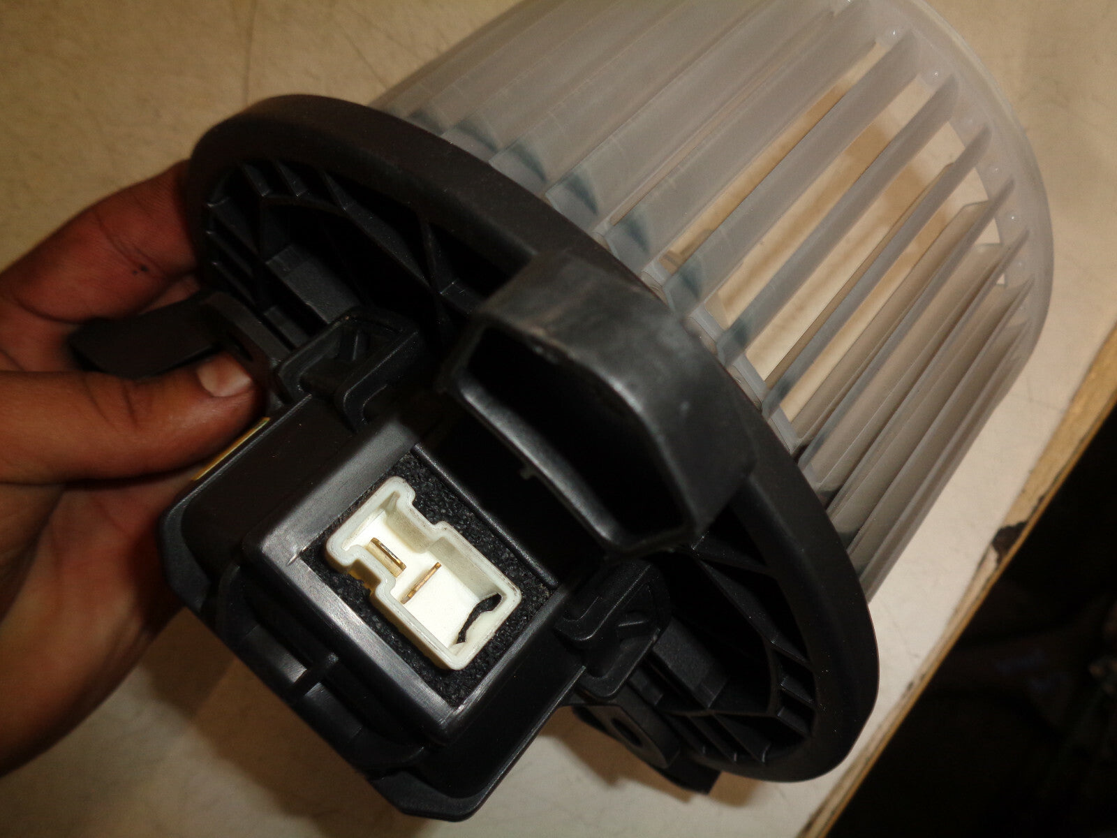 VAUXHALL VIVA 2017 INTERIOR HEATER BLOWER FAN MOTOR 40510751
