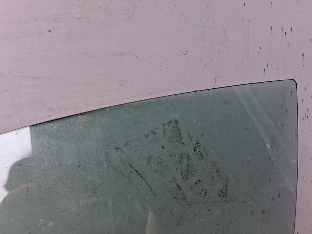 2008 MERCEDES C CLASS W204 NSF PASSENGER SIDE FRONT LEFT WINDOW GLASS