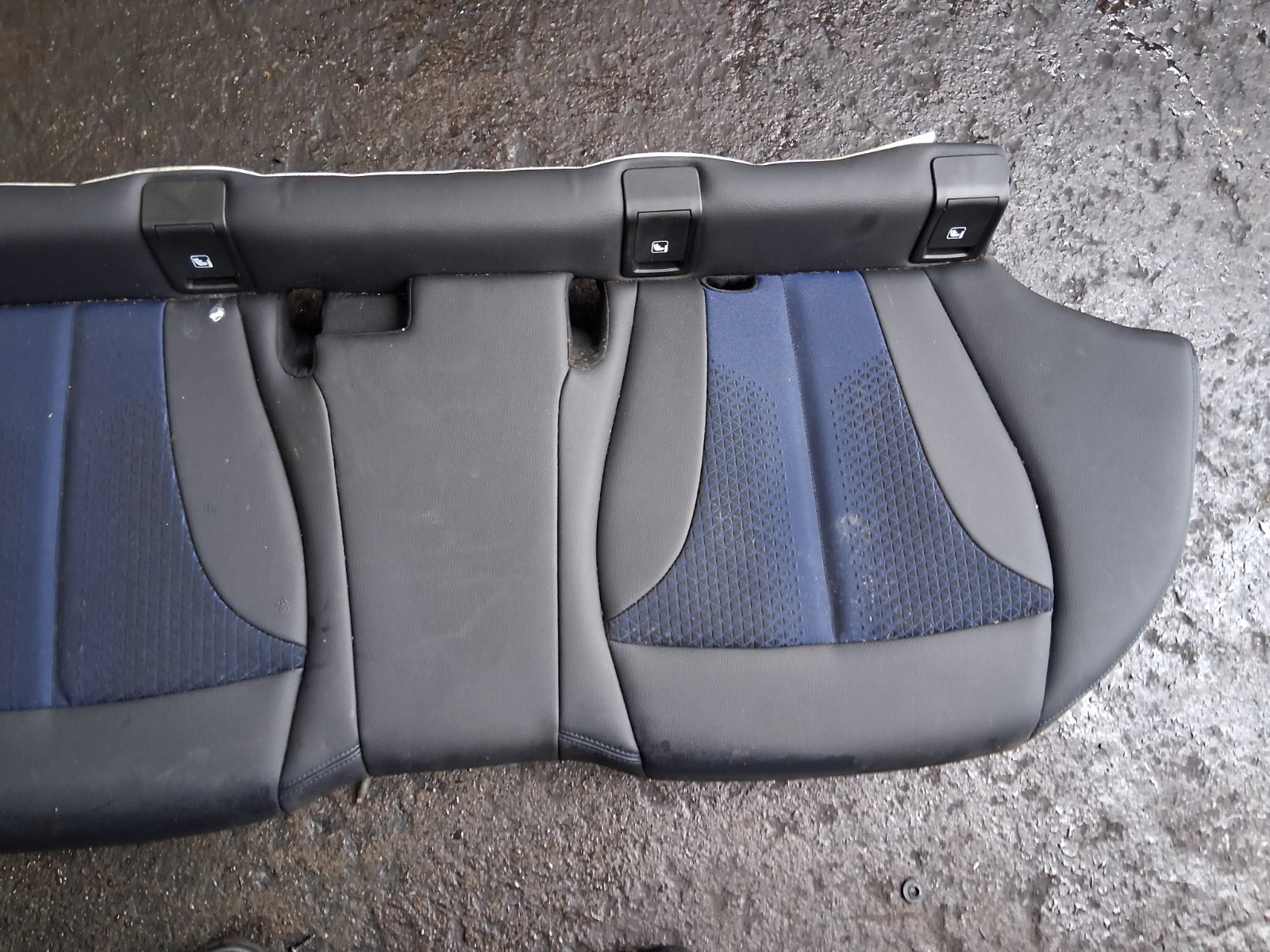 2024 BMW 2 SERIES F44 COUPE REAR SEAT BASE ONLY