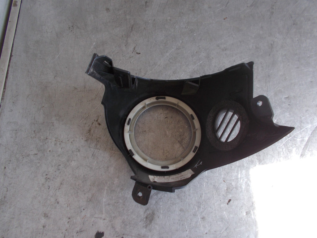 MINI COOPER ONE 2007 OS/ DRIVER SIDE AIR OUTLET PANEL TRIM SILVER 24105309