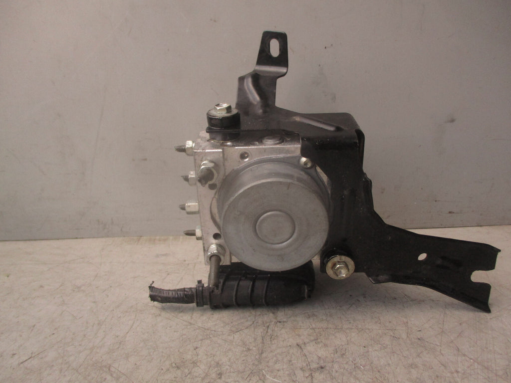 2018 SUZUKI IGNIS 1.2 PETROL ABS PUMP CONTROL MODULE UNIT 5611062RD