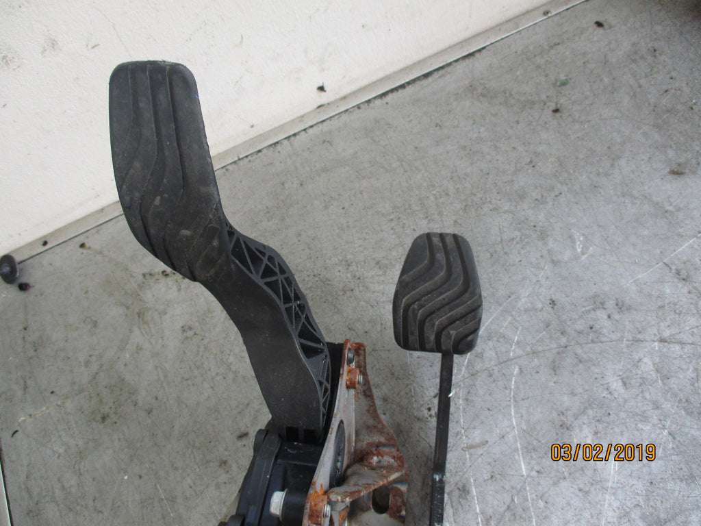 RENAULT KADJAR 2016 ACCELERATOR THROTTLE & BRAKE PEDAL SET 6PV00997817