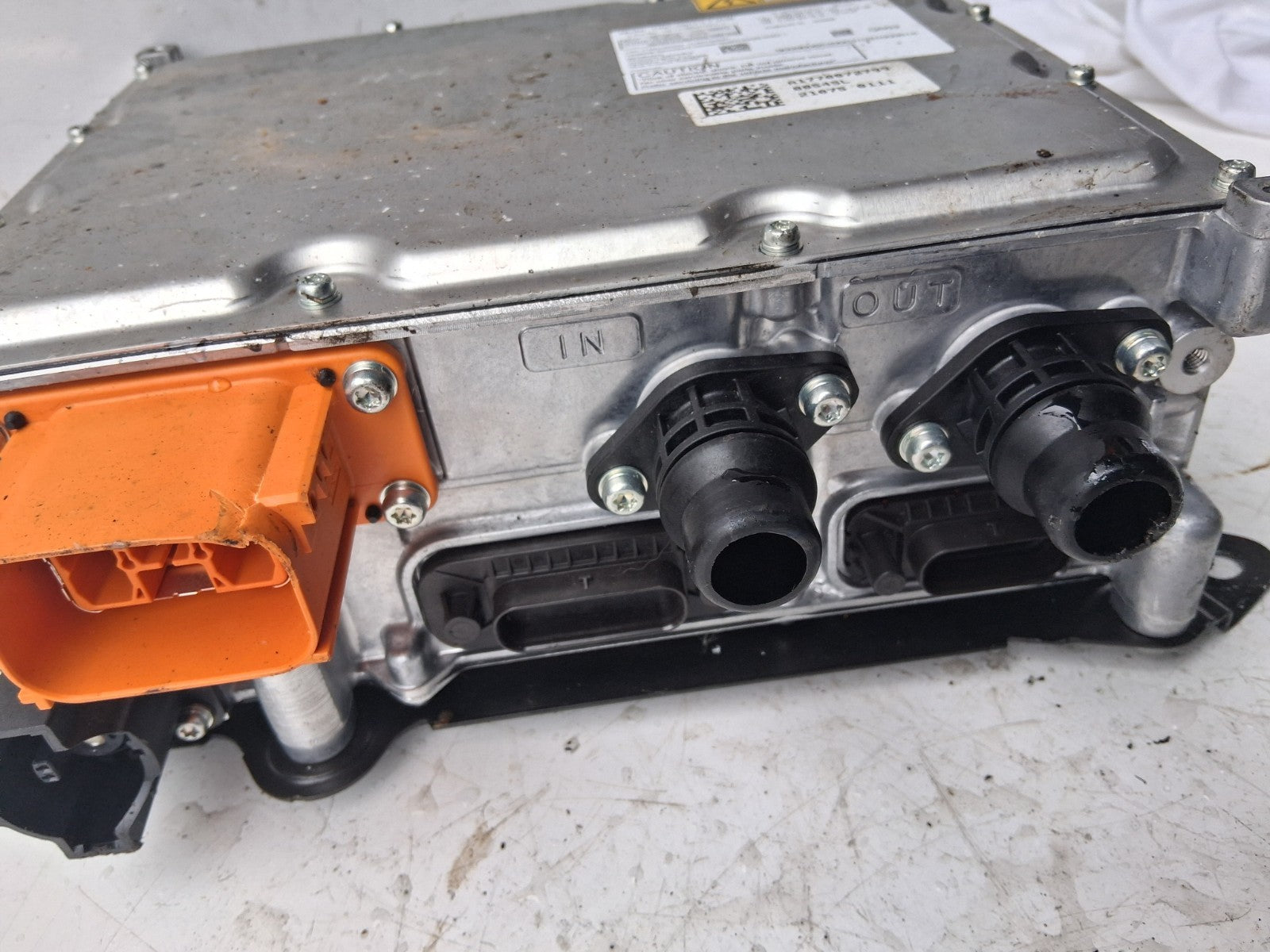 2021 MERCEDES A CLASS HYBRID BATTERY CHARGER/ INVERTER A0009006520