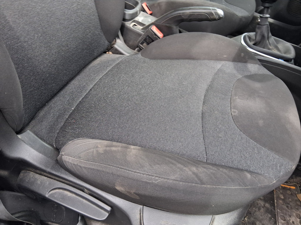 2019 FIAT 500L URBAN HATCH OSF DRIVER SIDE FRONT COMPLETE SEAT FABRIC