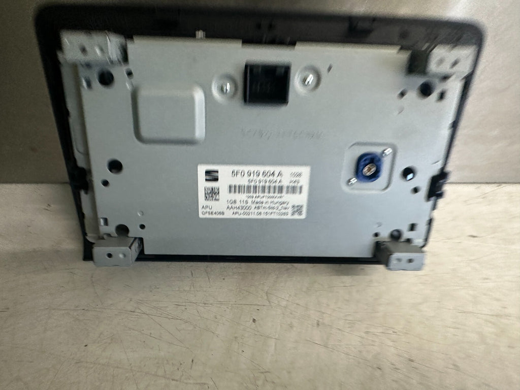 2016 SEAT IBIZA MK4 6J MIB STD2 STEREO HEAD UNIT SCREEN DISPLAY 5QA035858