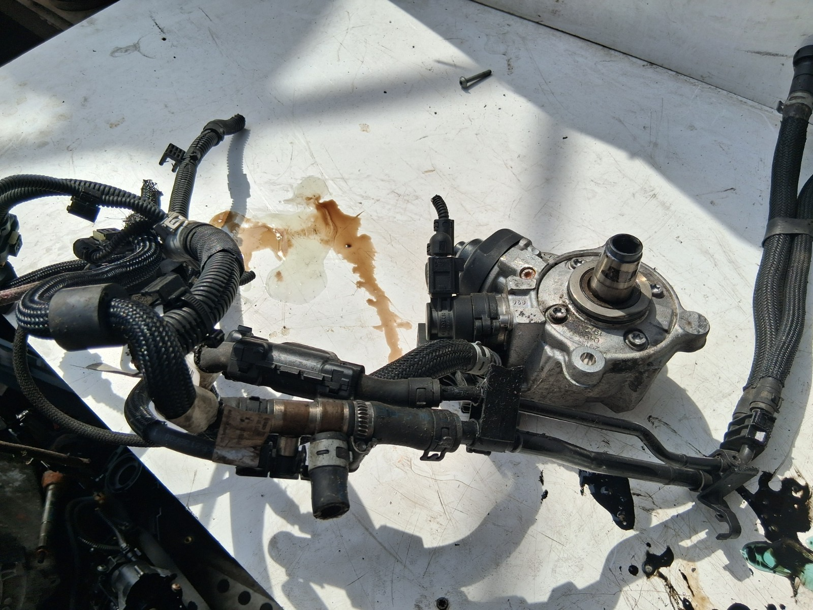 2018 BMW X1 F48 2.0 DIESEL HIGH PRESSURE FUEL PUMP 8579230
