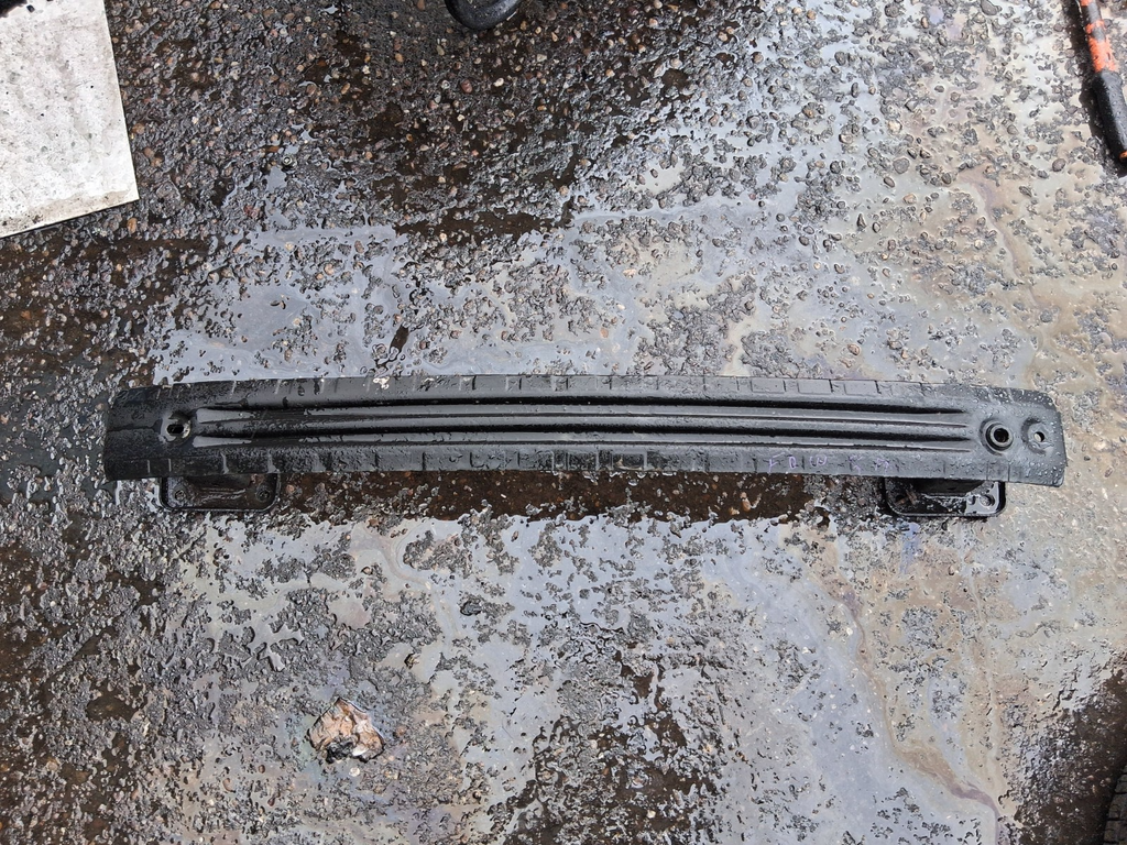 2017 FORD FOCUS MK3  HATCHBACK REAR BUMPER REINFORCEMENT CRASH BAR