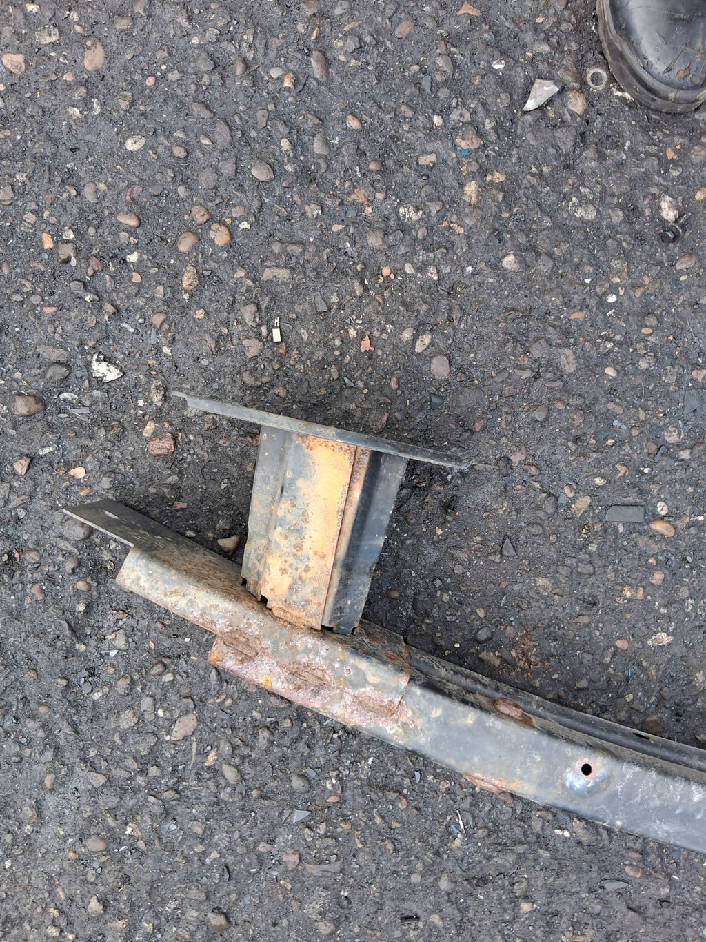 2017 FORD MONDEO MK5 HATCHBACK REAR CRASH BAR REINFORCEMENT BAR