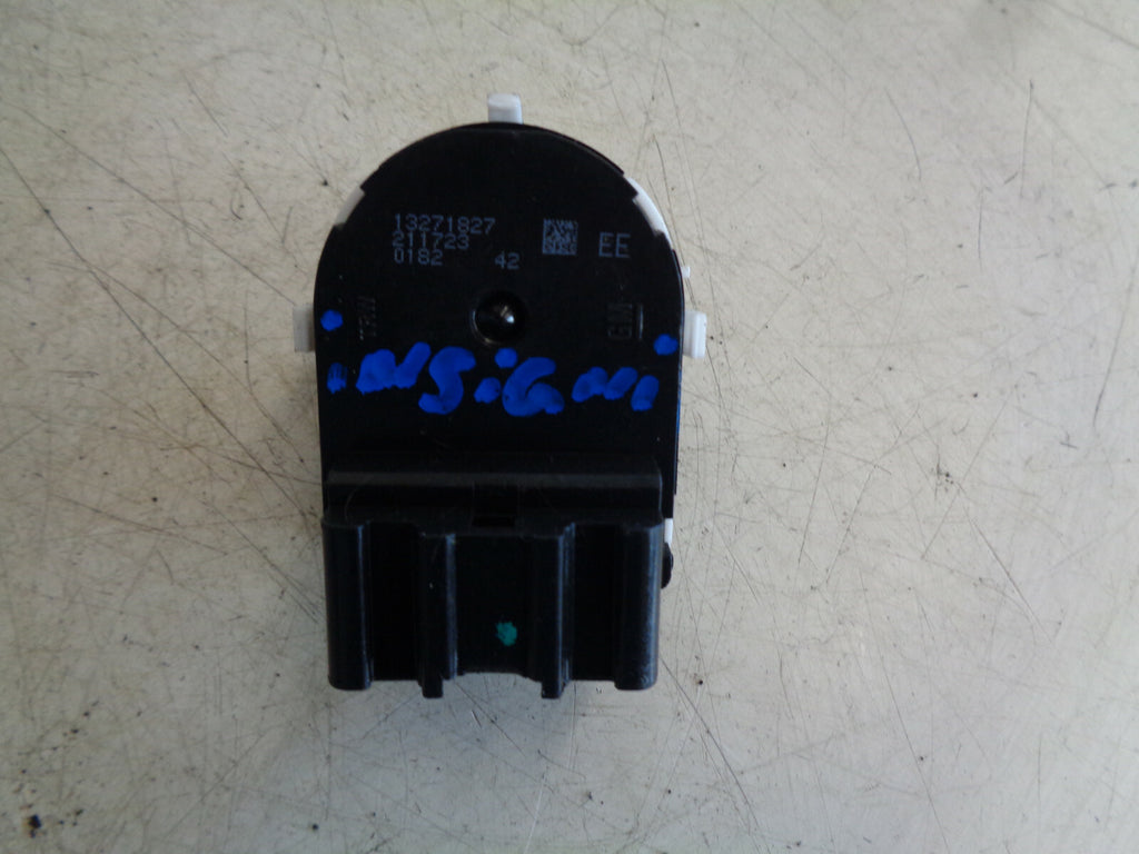 VAUXHALL INSIGNIA A MK1 2010 WING MIRROR CONTROL SWITCHES 13271827