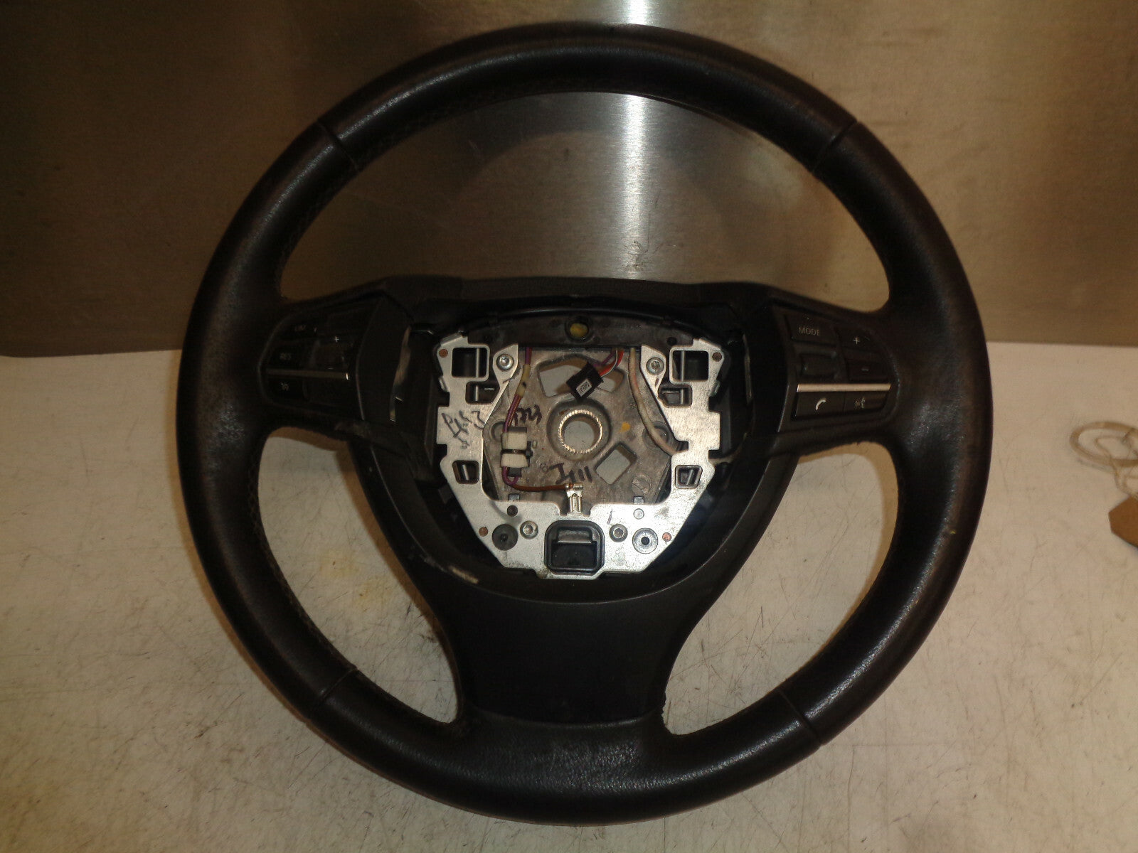 BMW 5 SERIES F10 2012 3 SPOKE MULTI FUNCTION LEATHER STEERING WHEEL