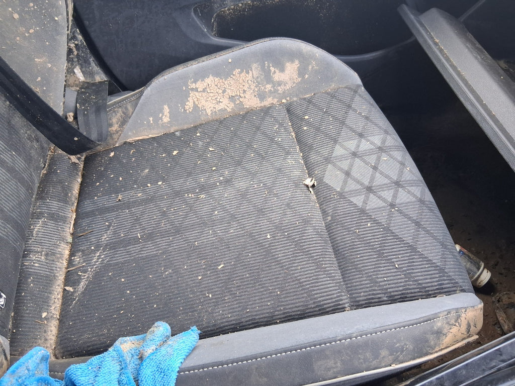 2022 VW VOLKSWAGEN GOLF MK8 R LINE NSF PASSENGER SIDE FRONT LEFT COMPLETE SEAT