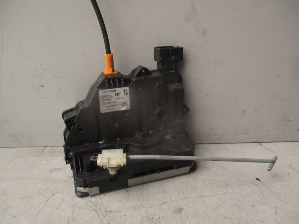2019 VAUXHALL CORSA E NSF PASSENGER FRONT LEFT DOOR LOCK ASSEMBLY 13431839