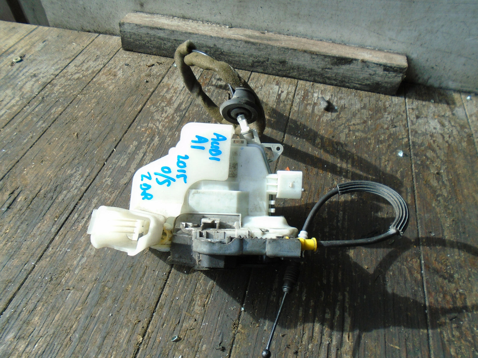 AUDI A1 8X 2015 3 DOOR OS DRIVER SIDE DOOR LOCK MECHANISM