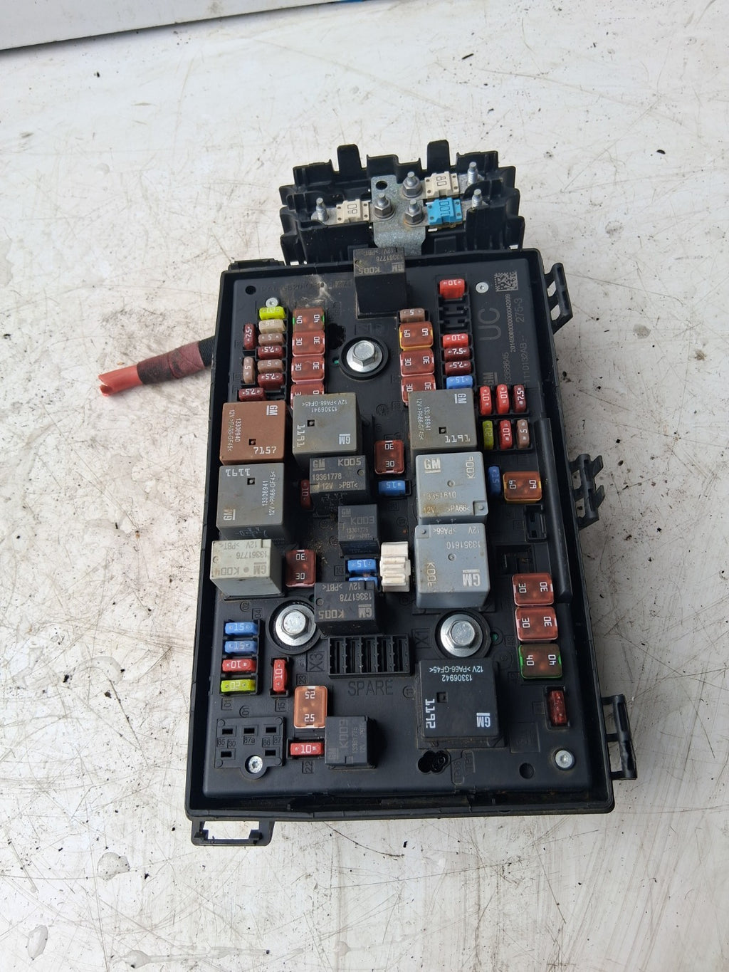 2013 VAUXHALL ASTRA J UNDERBONNET ECU FUSE BOX CONTROL MODULE 13368645