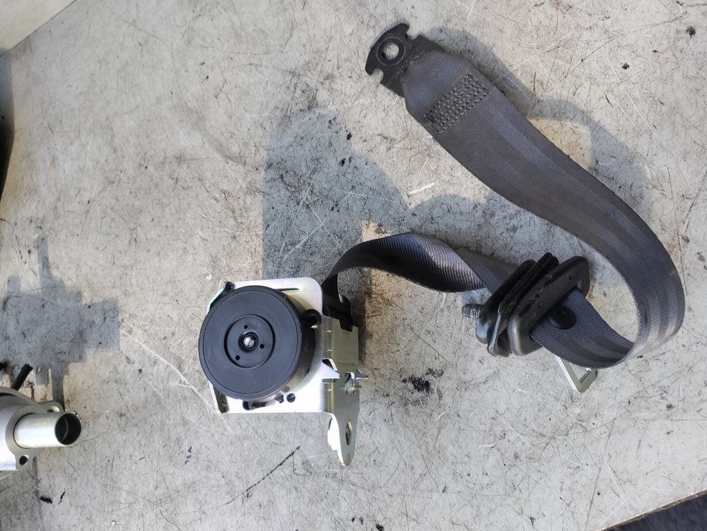 VAUXHALL CORSA E 2018 5 DOOR PASSENGER OR DRIVER REAR SEAT BELT 609160500D