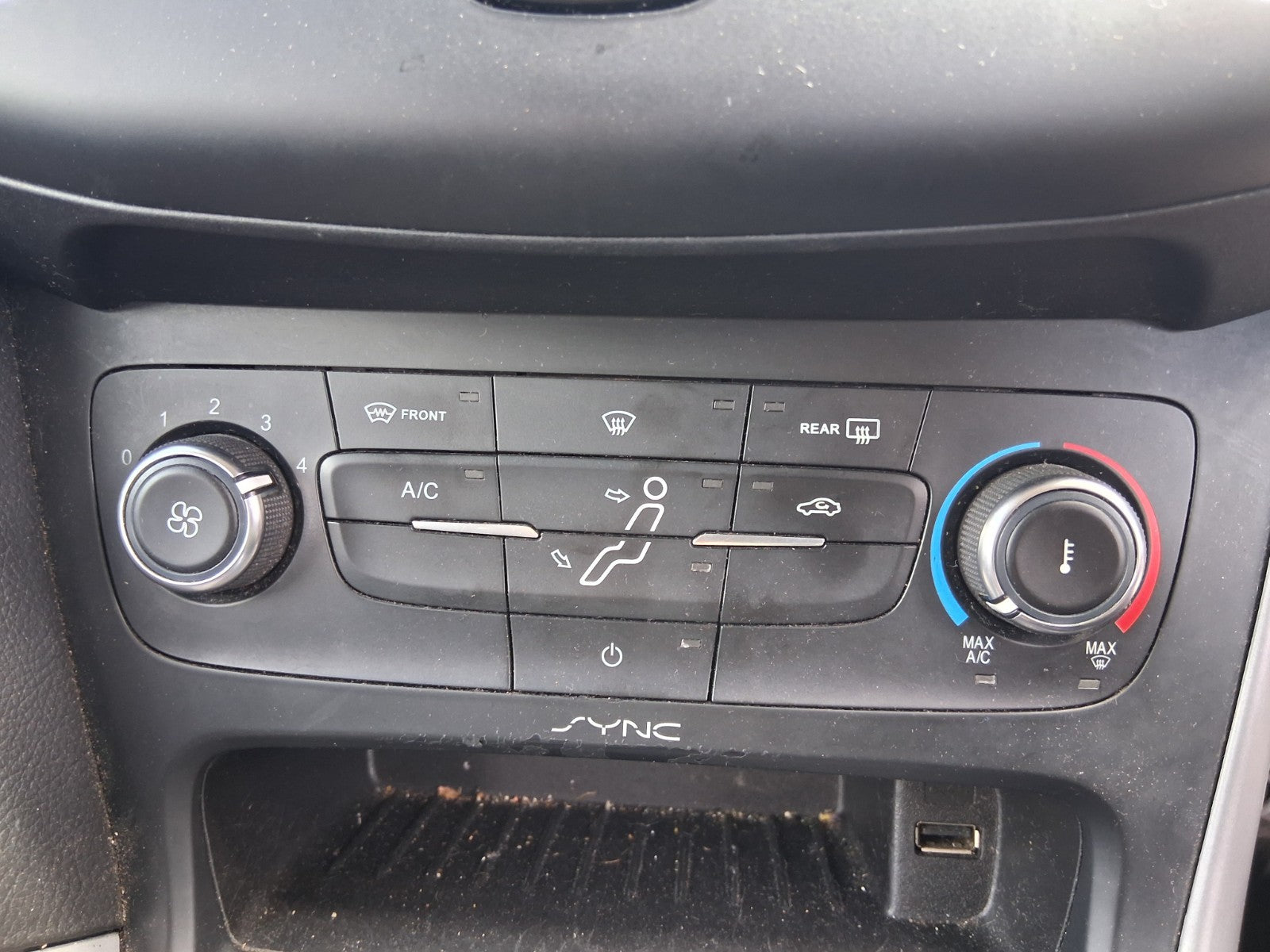 2015 FORD FOCUS MK3 HEATER AC CLIMATE CONROL SWITCH PANEL