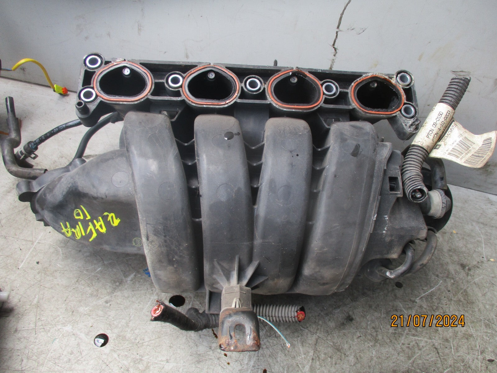 VAUXHALL ZAFIRA B 2010 1.8 PETROL AIR INTAKE MANIFOLD 55571532