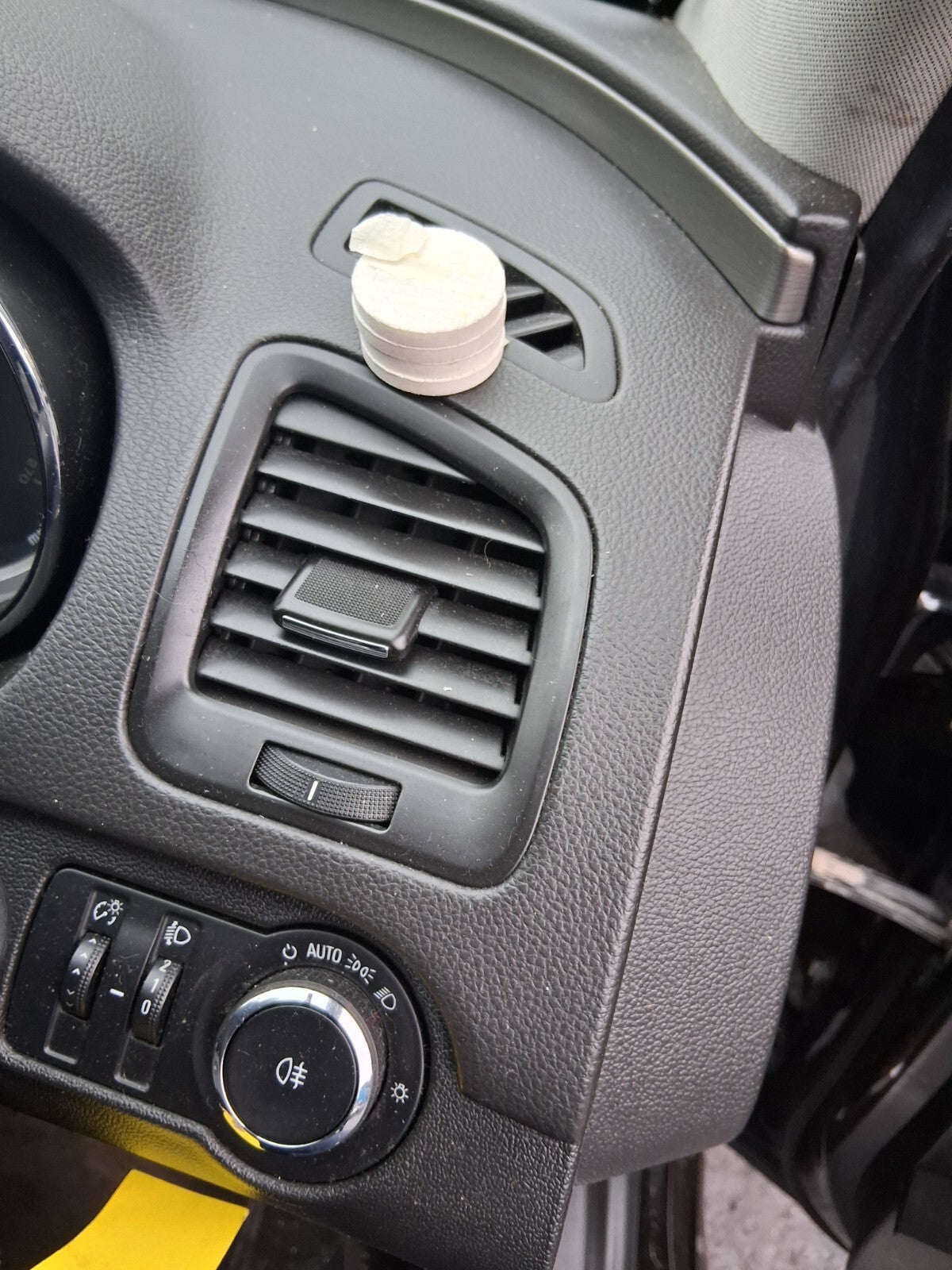 2011 VAUXHALL INSIGNIA ESTATE MK1 DRIVER SIDE RIGHT AIRVENT