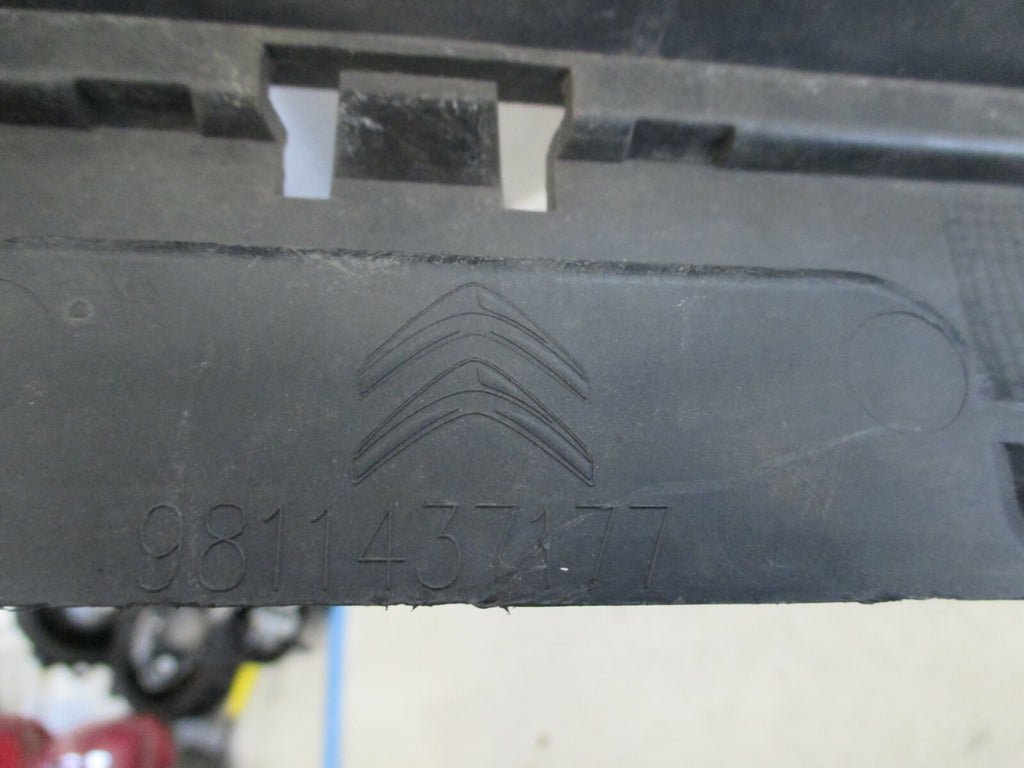 CITROEN DS 4 2016 MK1 NX FRONT BUMPER GRILL 9811437177