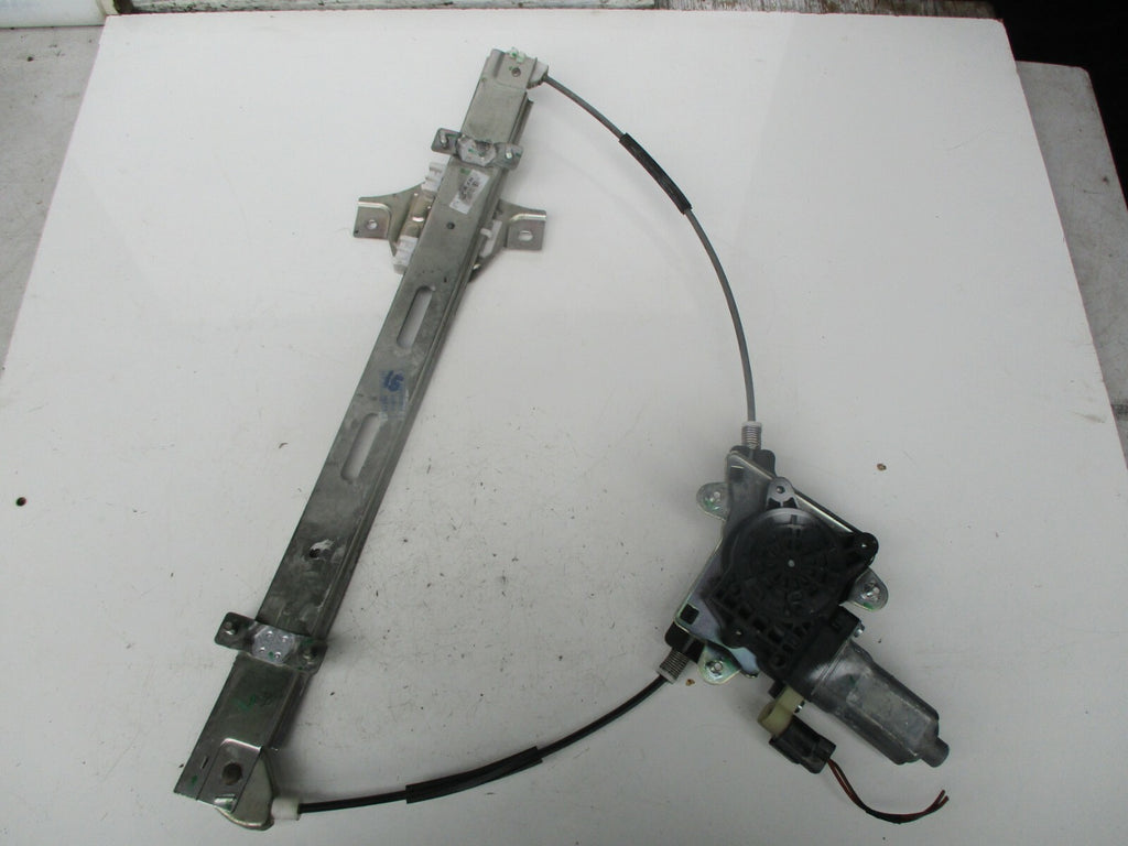 HYUNDAI I10 2009 5 DOOR OSF DRIVER SIDE FRONT WINDOW REGULATOR MOTOR ASSEMBLY