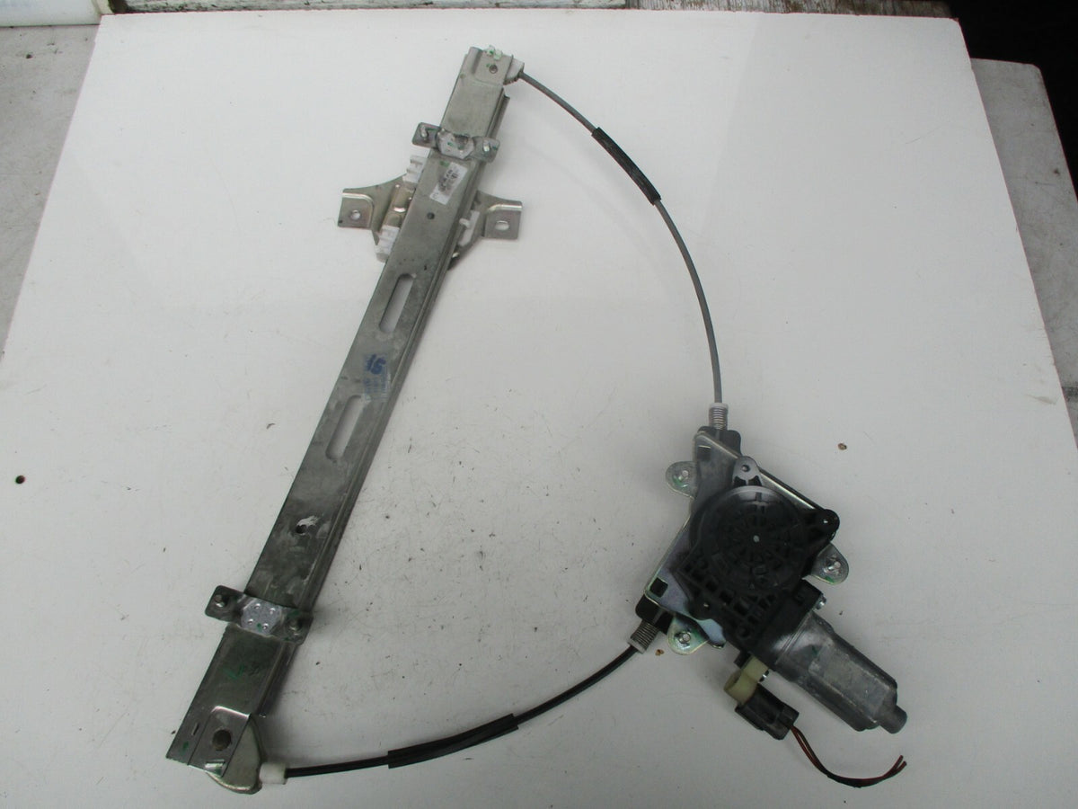 HYUNDAI I10 2009 5 DOOR OSF DRIVER SIDE FRONT WINDOW REGULATOR MOTOR ASSEMBLY