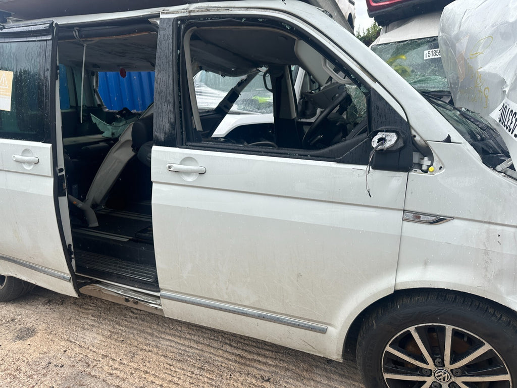 2018 VOLKSWAGEN TRANSPORTER T6 OSF DRIVER SIDE FRONT DOOR BARE WHITE DAMAGED