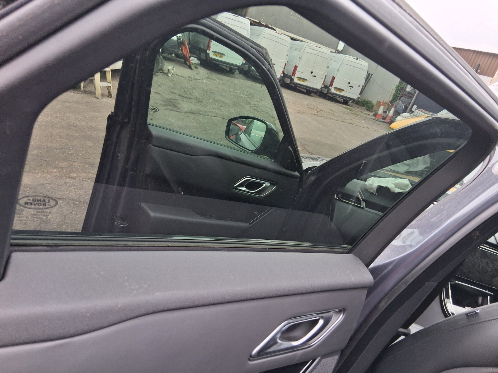 2024 RANGE ROVER VELAR P400e NSR PASSENGER REAR WINDOW GLASS
