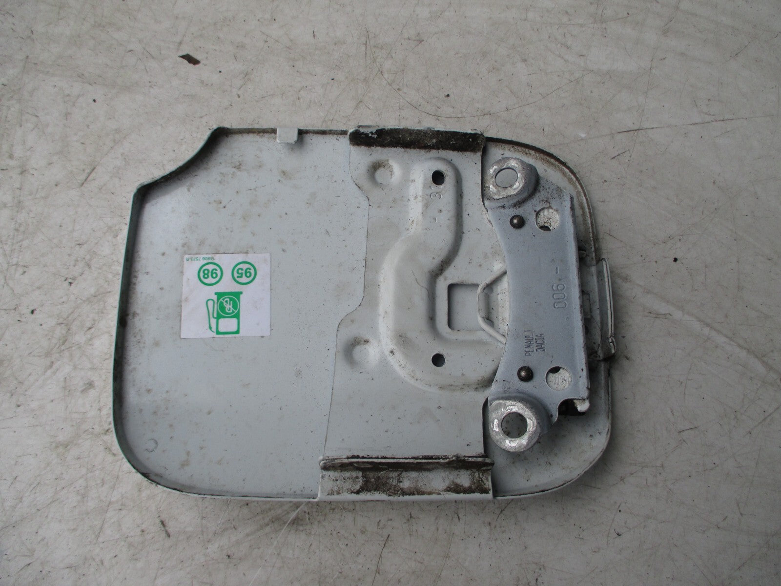 DACIA SANDERO 2018 FUEL PETROL DIESEL FLAP DOOR COVER WHITE
