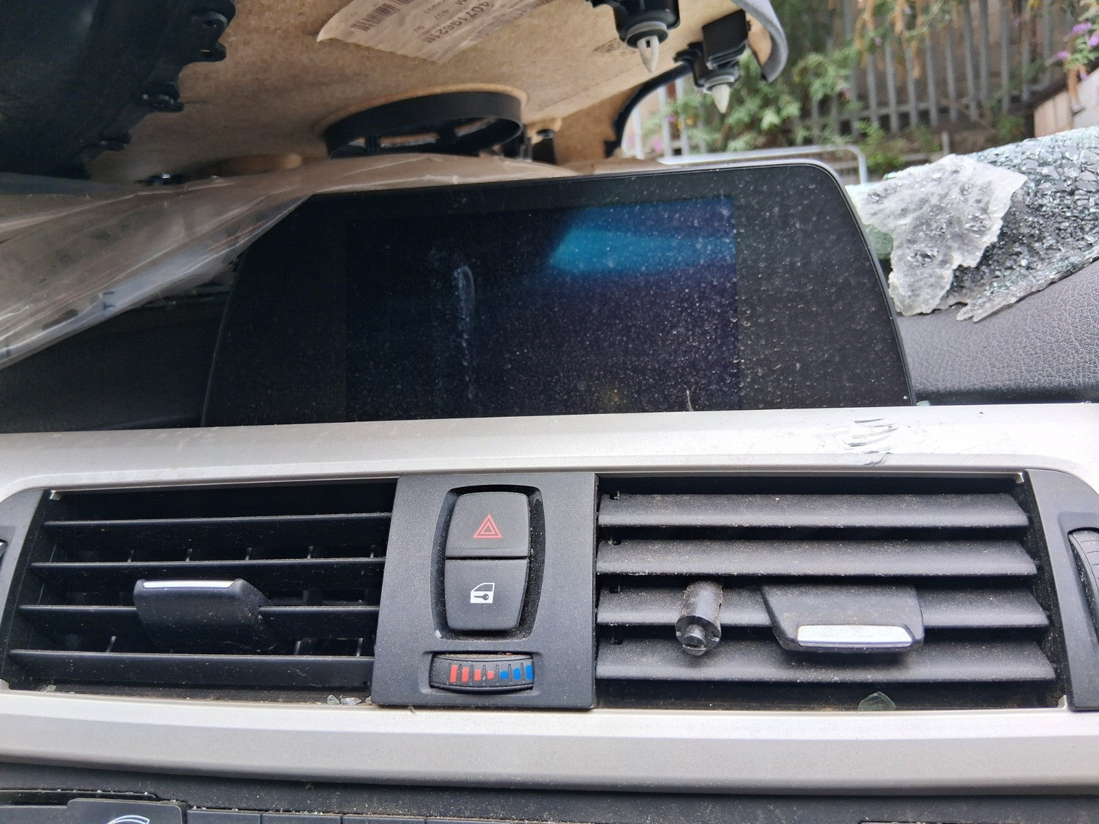 2015 BMW 3 SERIES F30 ESTATE FRONT DASHBOARD CENTRE AIR VENT & HAZARD SWITCH