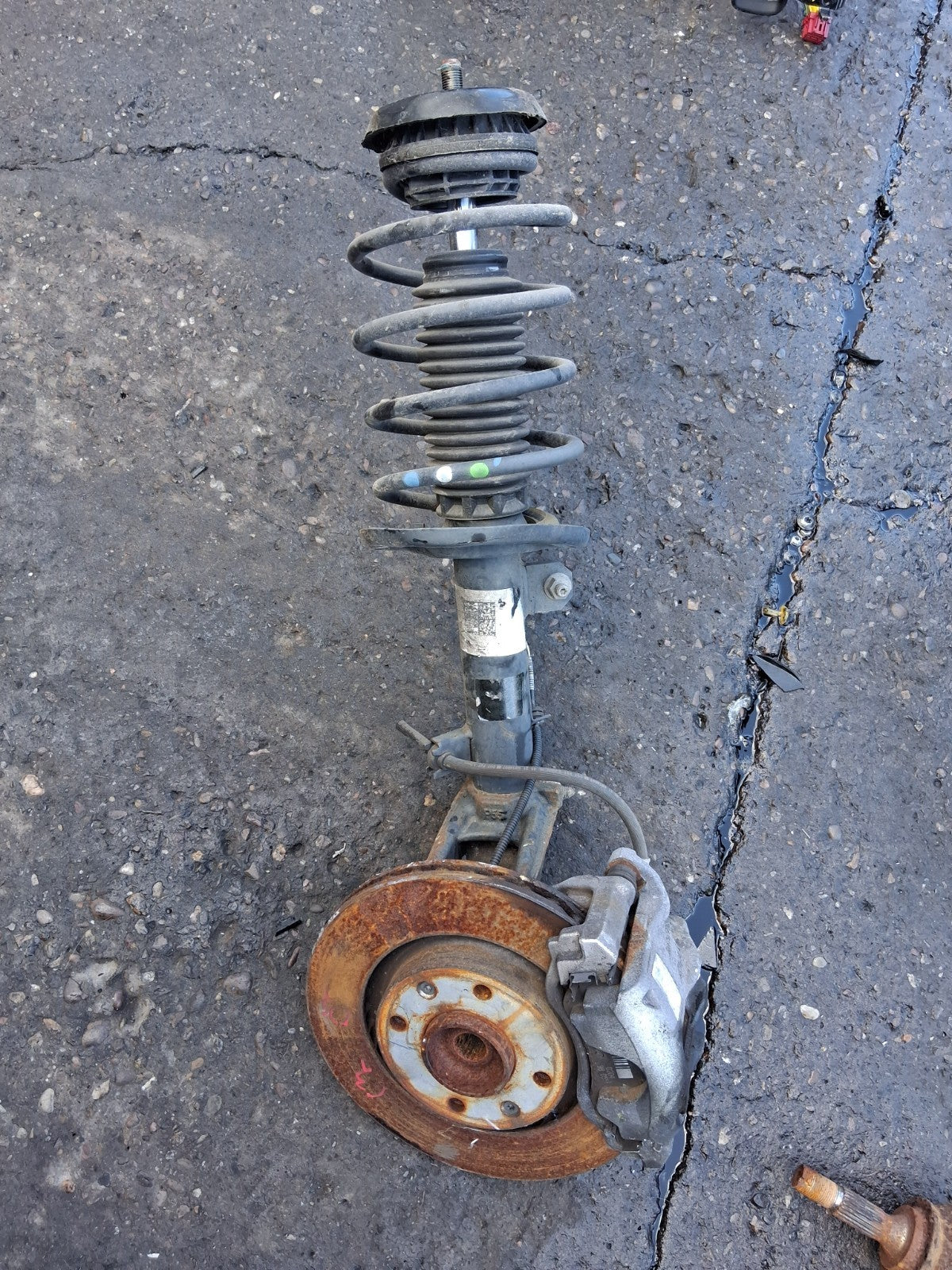 2021 CITROEN C3 MK3 1.2 PETROL MANUAL OS DRIVER SIDE FRONT LEG SHOCK HUB CALIPER