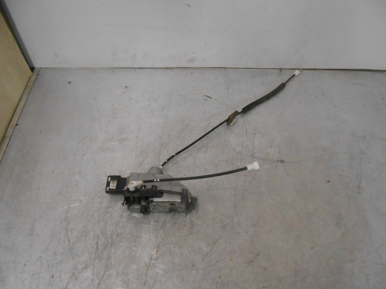 PEUGEOT 5008 2016 NSR PASSENGER SIDE REAR DOOR LOCK MECH A04988 006242