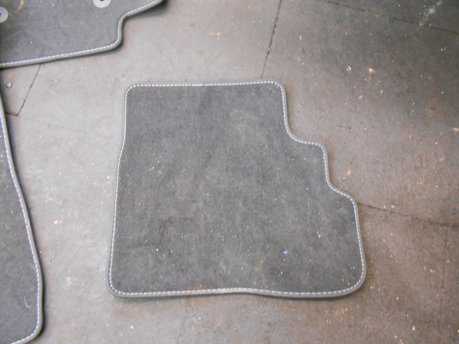VAUXHALL VIVA 2015 INTERIOR FLOOR MAT CARPET SET FRONT & REAR
