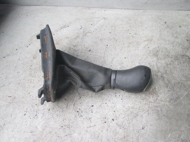 SKODA FABIA TYPE NJ 2020 5 SPEED MANUAL GEAR KNOB AND GAITER 6V0711113CJ