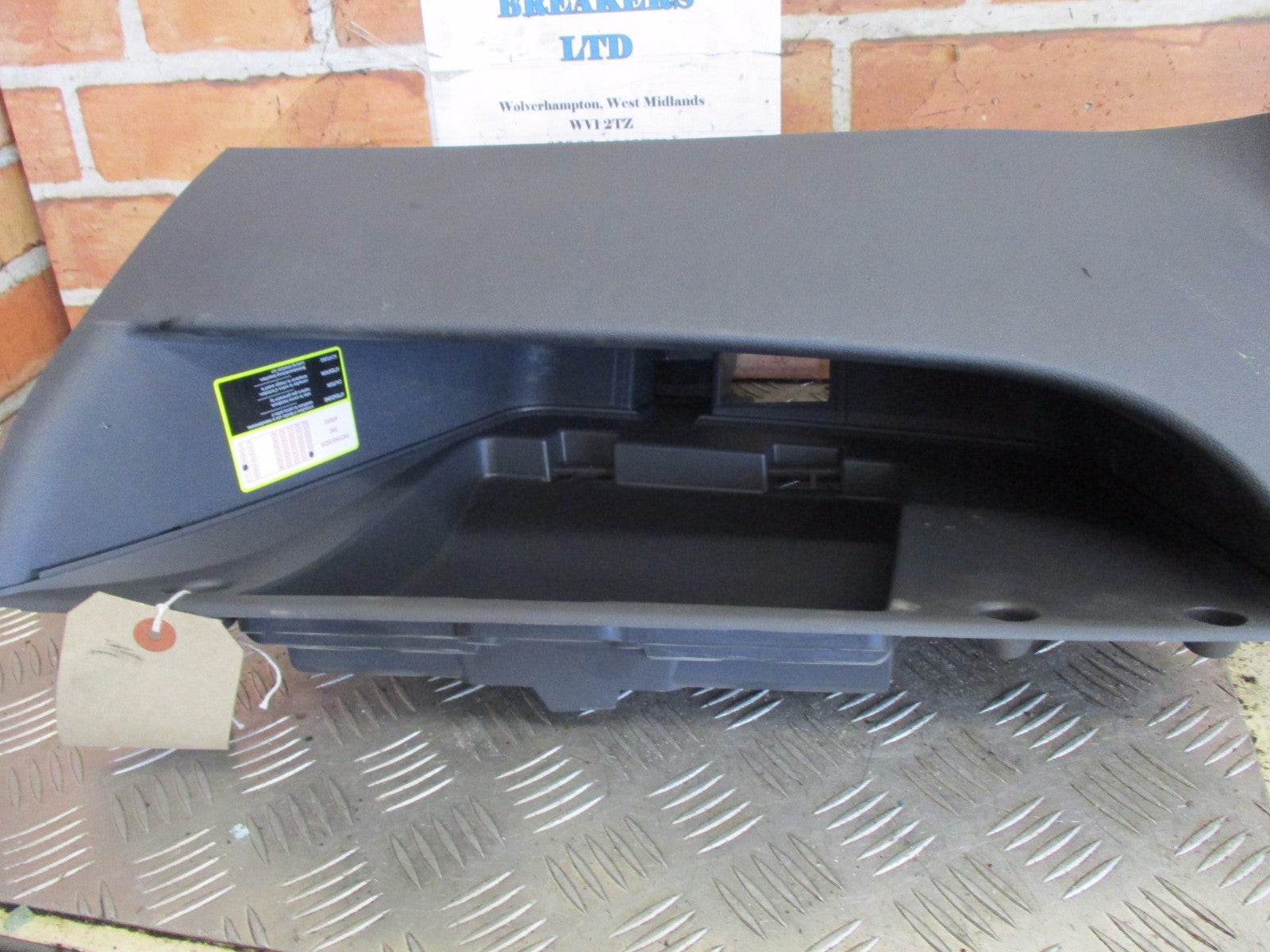 FIAT 500 2012 LOUNGE DASH SPEEDO SURROUND HOUSING TRIM 735446001