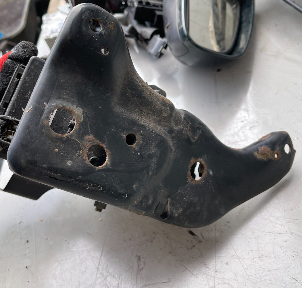2003 NISSAN NAVARA ABS PUMP AND CONTROL MODULE