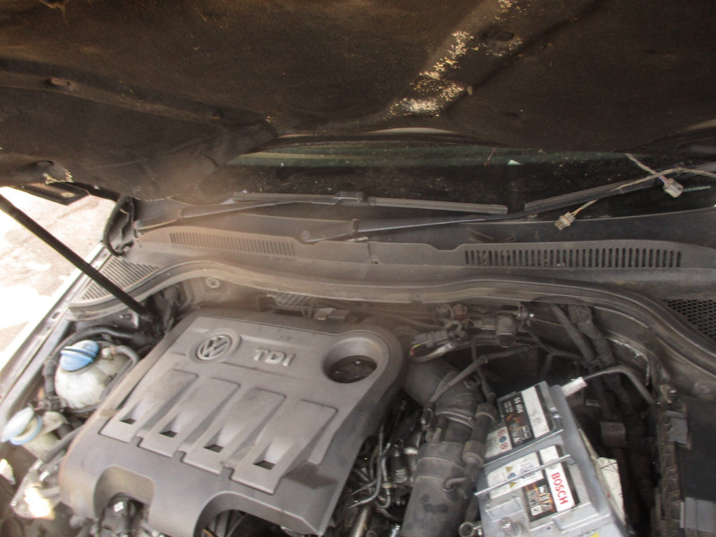 2012 VOLKSWAGEN PASSAT CC FRONT WINDSCREEN WIPER MOTOR & LINKAGE