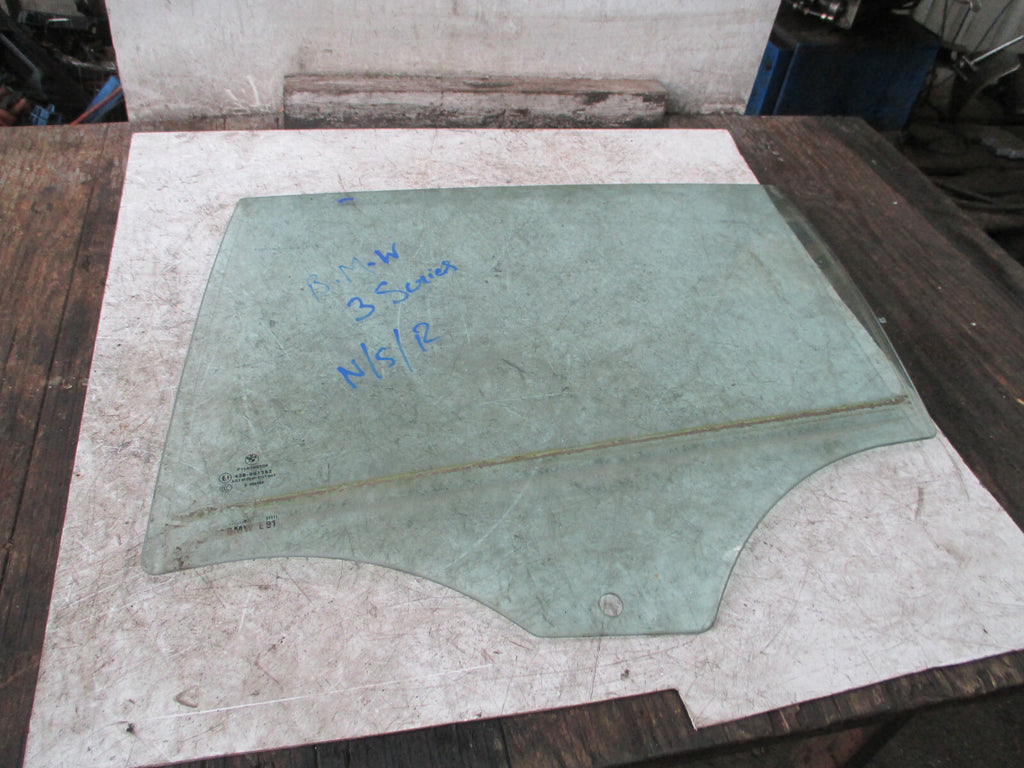 BMW 3 SERIES E90 NSR PASSENGER SIDE REAR DOOR WINDOW GLASS