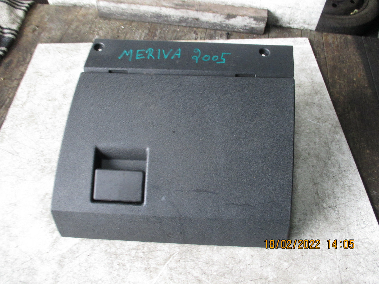 VAUXHALL MERIVA MK1 2005 INTERIOR STORAGE COMPARTMENT GLOVEBOX LID GLOVE BOX