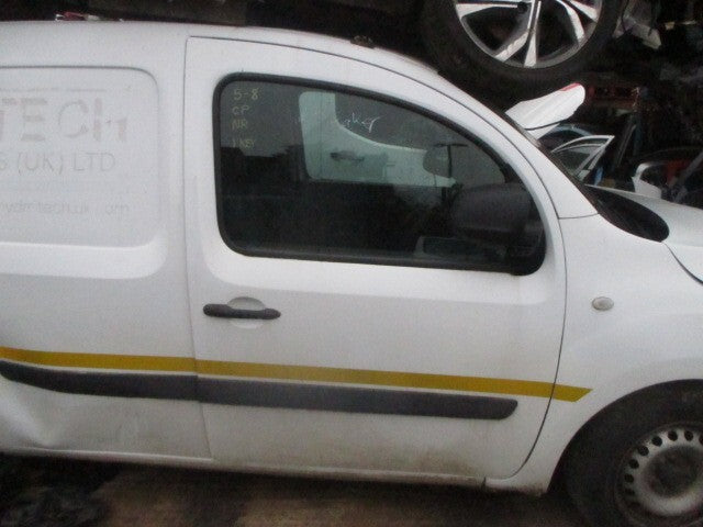 2018 MERCEDES BENZ CITAN W415 OS DRIVER SIDE FRONT BARE DOOR WHITE