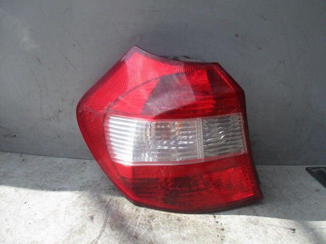 2004 BMW 1 SERIES E87 NSR PASSENGER SIDE REAR TAIL LIGHT LAMP