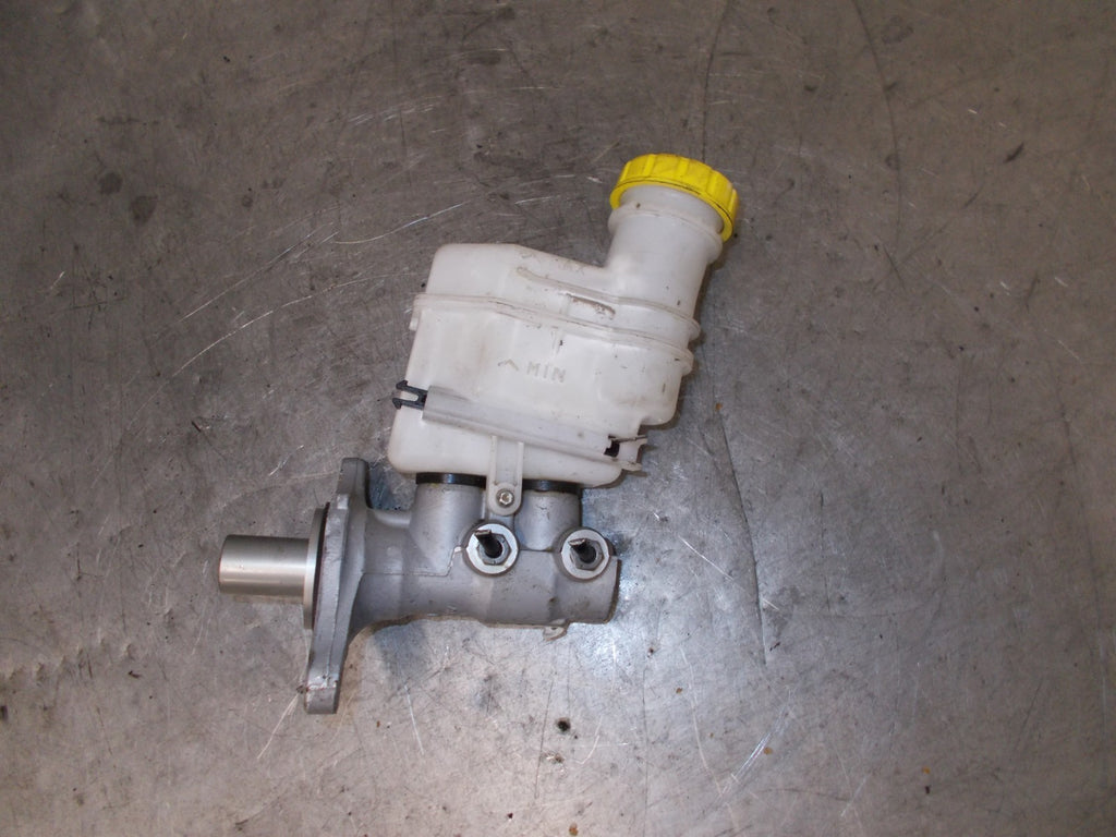 FIAT PANDA 2009 BRAKE SERVO MASTER CYLINDER 32069666
