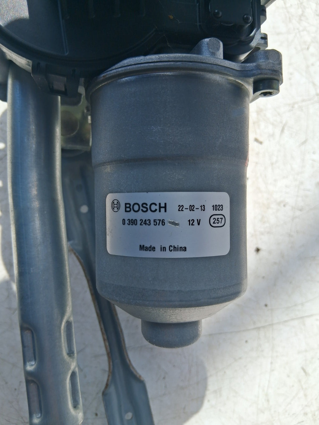 2024 BMW 2 SERIES FRONT WIPER MOTOR MECHANISM AND LINKAGE 3397022050