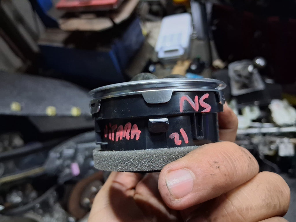 2022 SUZUKI VITARA MK4 FRONT DASHBOARD ALL 4 AIR VENTS 7363054P0